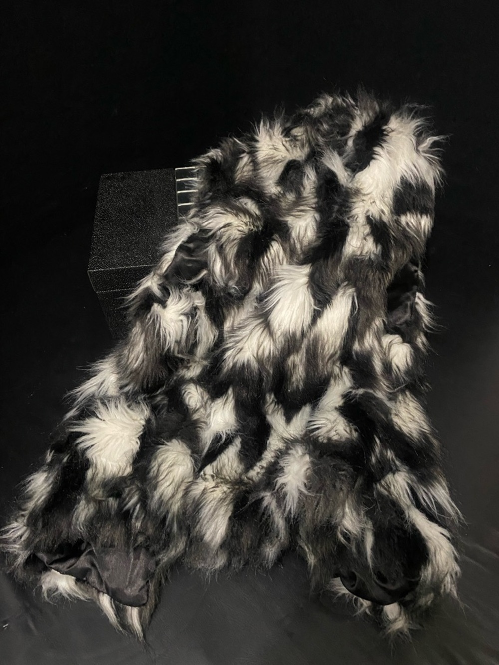 Marc New York Black and White Faux Fur Vest - Picture 11 of 15